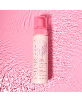 Sunkissed Professional Self Tan Mousse 200ml - Medium -  Vitamin Blend Complex B5, C, E - 24HR Hydration - 95% Natural Formula - Vegan