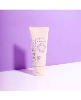 Sunkissed Gradual Tanning Lotion Medium - Dark 200ml